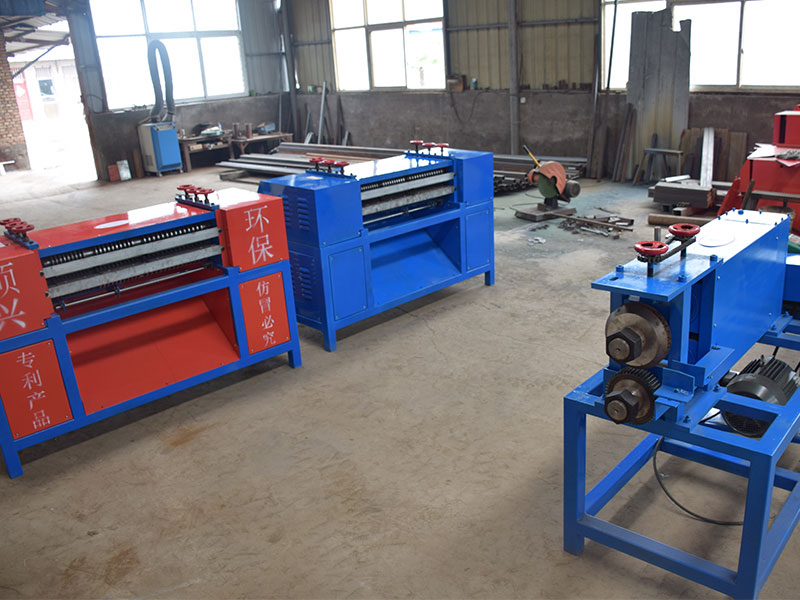 散熱器分離機(jī)整機(jī)結(jié)構(gòu)和內(nèi)部工作原理是怎么運行的